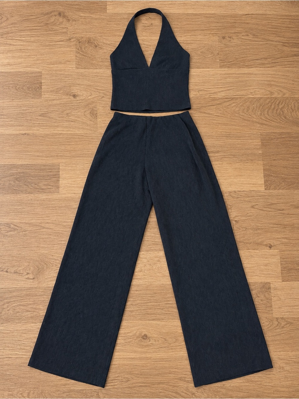 Pull & Bear Textured Women’s Wide Leg Halter Two Piece Set
